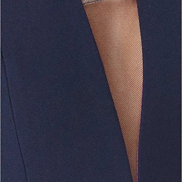 BCBGMaxAzria Linzee dress size 4 - Picture 4 of 9